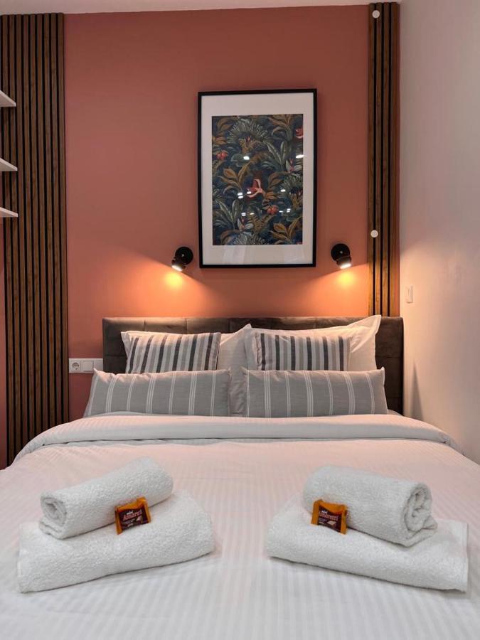 Smart Modern *